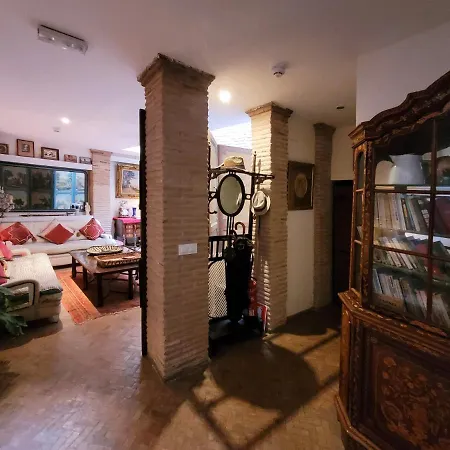Casa Del Buen Viaje - Taranto Konukevi Sevilla